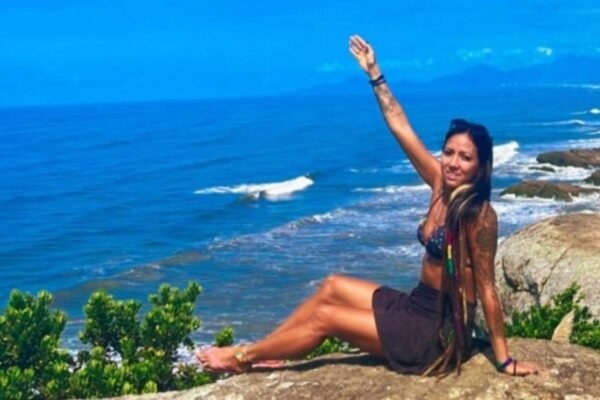 Saiba quem é Thalita Hoshino, a ciclista que morreu atropelada por uma charrete na praia
