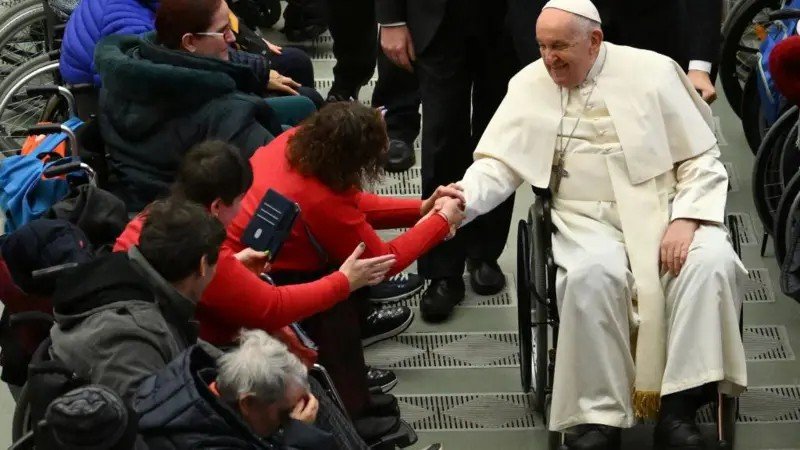 A carta de renúncia que o papa Francisco escreveu em 2013 para o caso de ‘impedimento médico’