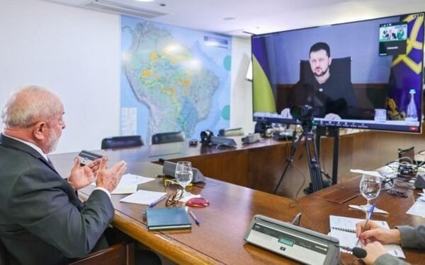 Lula deve conversar com Zelensky nesta semana para discutir guerra entre Rússia e Ucrânia