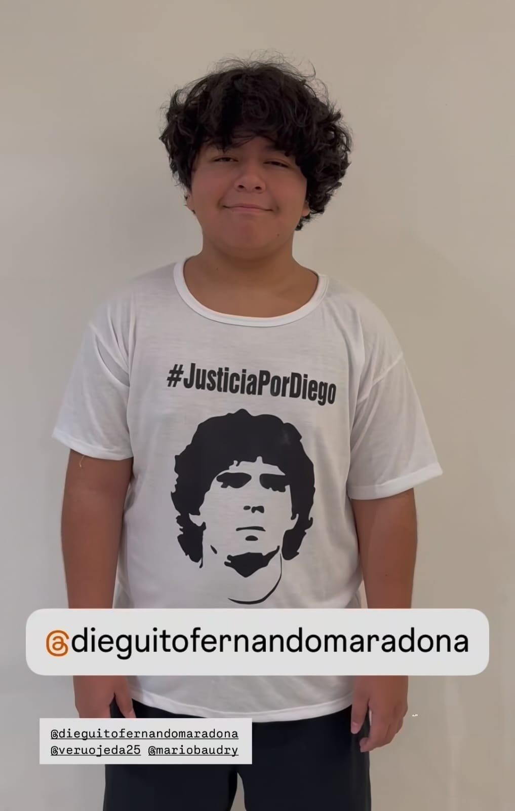 Caçula de Maradona pede ‘justiça’ em rede social após início de julgamento: ‘Por meu papai’