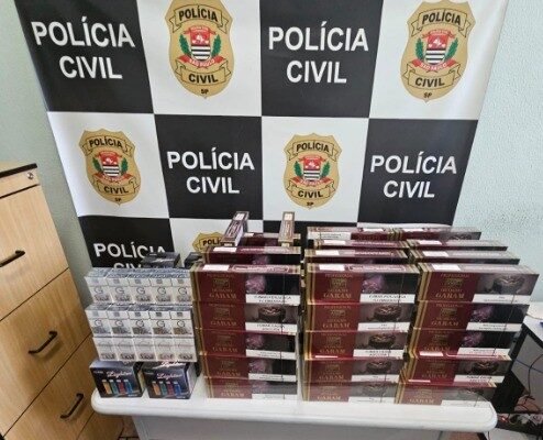Quatro homens são presos por contrabando de cigarros em operação policial em Santos