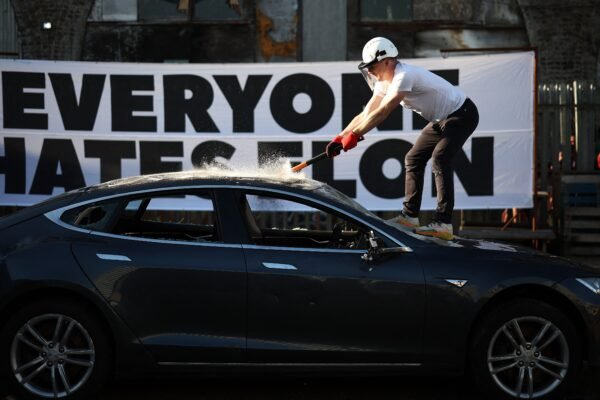 Trump: Musk fica o ‘tempo que quiser’ no governo, mas ‘quer voltar pra casa’