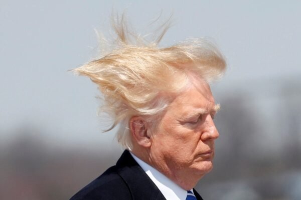 Por ‘liberdade’ no banho, Trump muda regras sobre chuveiros nos EUA: ‘Gosto de lavar meu lindo cabelo’