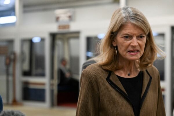 ‘Todos nós temos medo porque a retaliação é real’, desabafa senadora republicana que desafia Trump