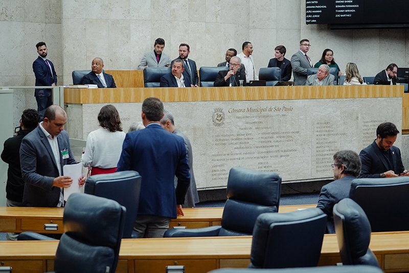 Câmara aprova reajuste anual dos servidores; proposta divide a atualização salarial em duas parcelas
