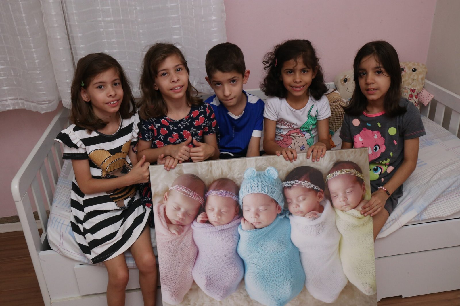 Quíntuplos de Santos completam 10 anos: Veja como estão hoje os irmãos da gravidez rara