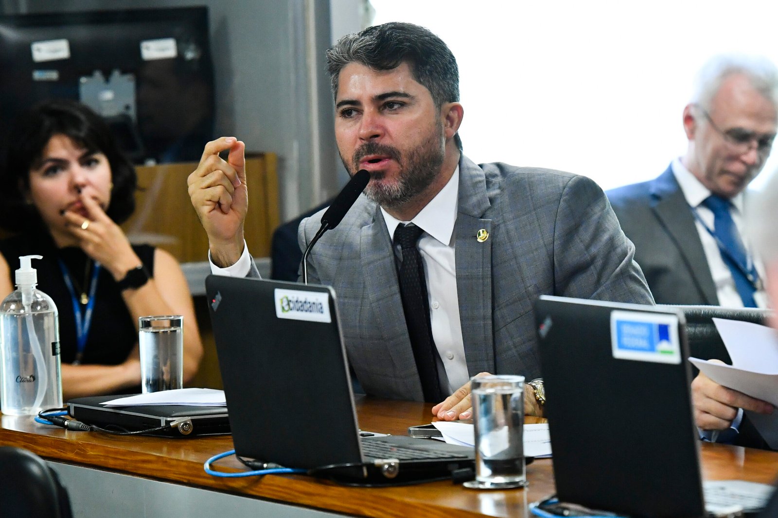 Paulo Teixeira desconversa sobre dados do Incra — que está tomado pelo MST