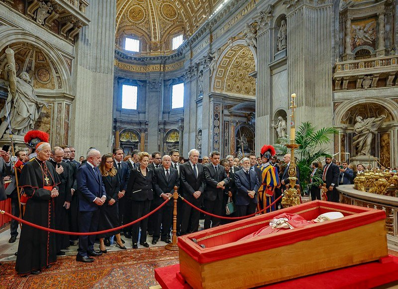 Lula participa de velório do papa Francisco e destaca ‘sabedoria, coragem e compaixão’ de pontífice