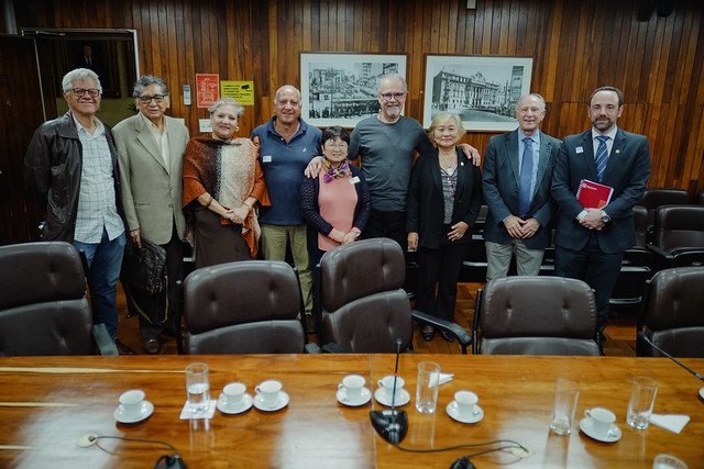 Presidente da Câmara recebe integrantes do Conselho de Comunidades de Raízes e Culturas Estrangeiras