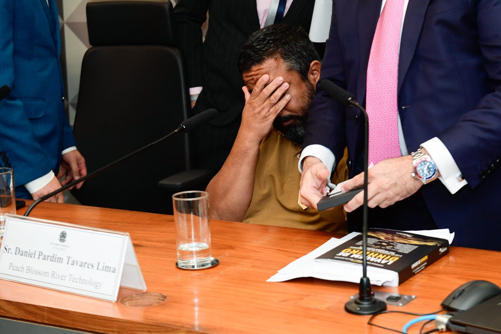 Suspeito de atuar como laranja em apostas é preso na CPI das Bets