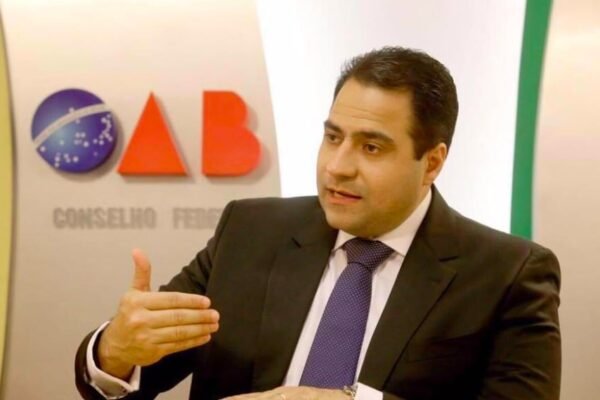 OAB alerta Moraes sobre prejuízos às defesas dos acusados de golpe