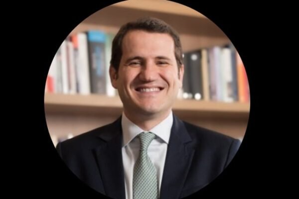 Alvo da PF no caso INSS, associação contratou filho de Lewandowski