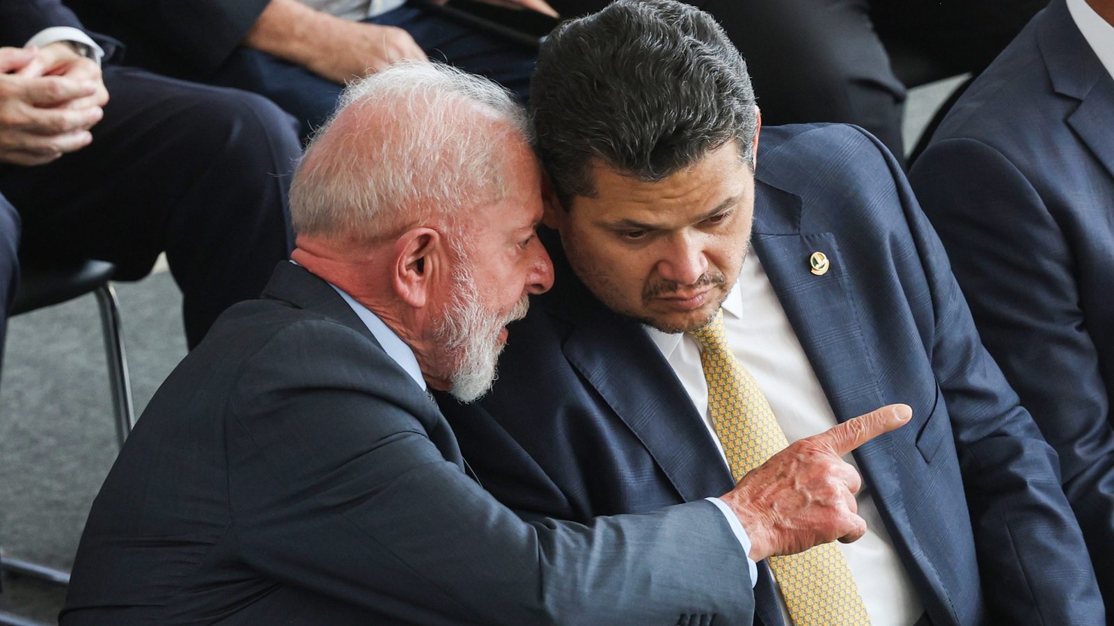 A aposta do governo Lula para barrar o projeto da anistia na Câmara