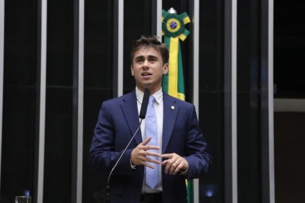 Justiça condena Nikolas Ferreira por ‘discurso de ódio’ contra trans