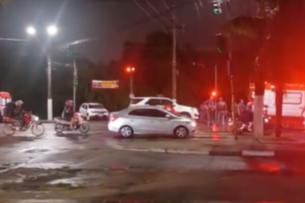 Idosa morre após ser atropelada por motorista de app em Guarujá, SP Idosa morre após ser atropelada por motorista de app em Guarujá, SP
