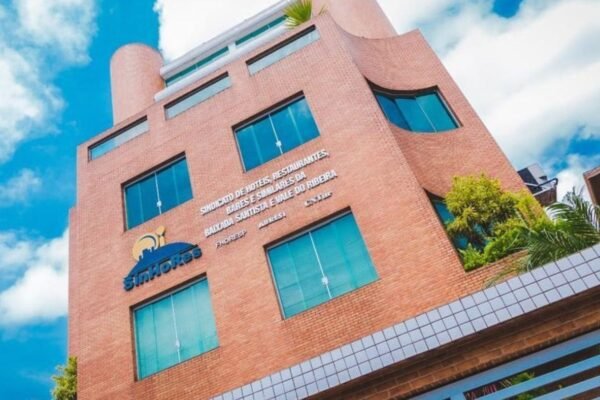 Feriado prolongado já lota hotéis da Baixada Santista; veja como estão as reservas Feriado prolongado já lota hotéis da Baixada Santista; veja como estão as reservas