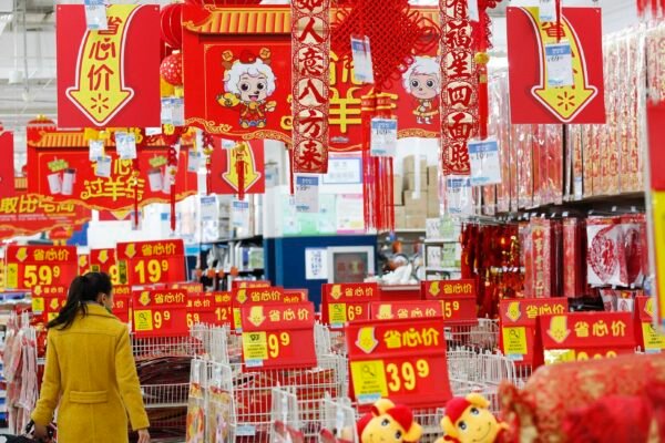 PIB da China cresce 5,4% no primeiro trimestre, mas guerra comercial com os EUA preocupa