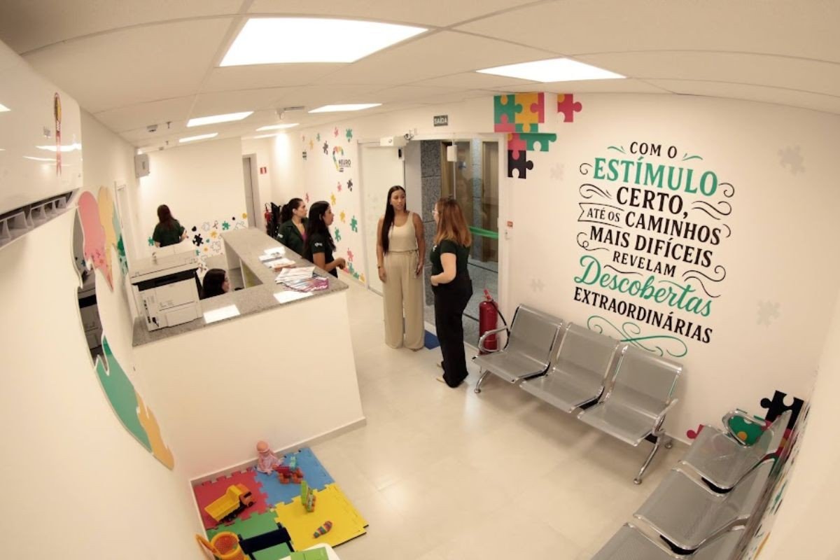Santos, SP, inaugura clínica para pacientes com autismo