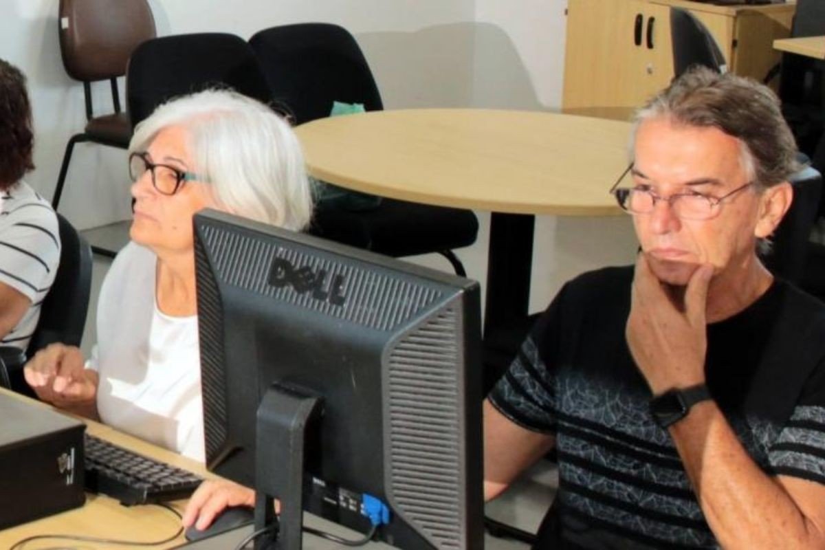 Santos, SP, abre 240 vagas para programa de inclusão digital; veja como se inscrever