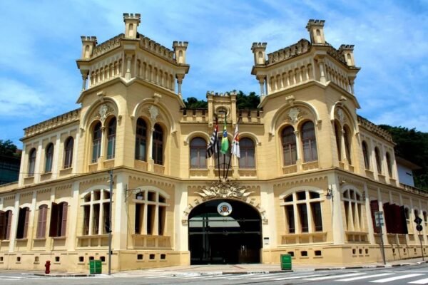 Santos, SP, prevê orçamento recorde de R$ 5,8 bilhões em 2026 com foco em áreas sociais