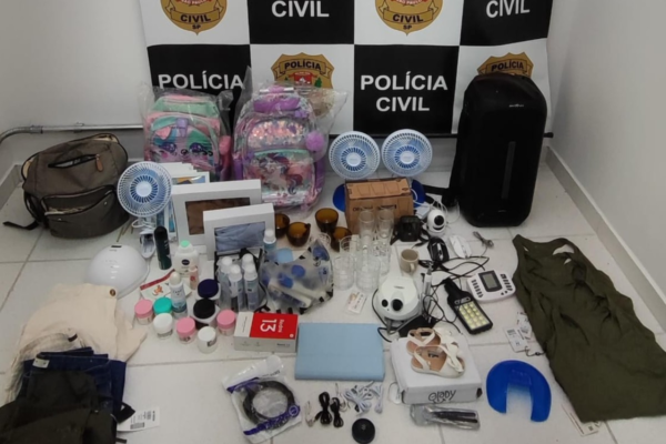Dupla é presa durante operação da Polícia Civil contra crimes patrimoniais no interior de SP Dupla é presa durante operação da Polícia Civil contra crimes patrimoniais no interior de SP