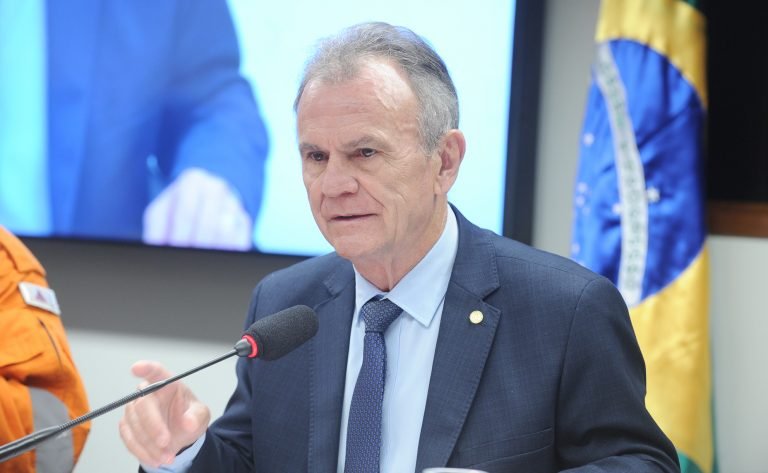 Comissão aprova projeto que aprimora garantia pós-obra de imóveis