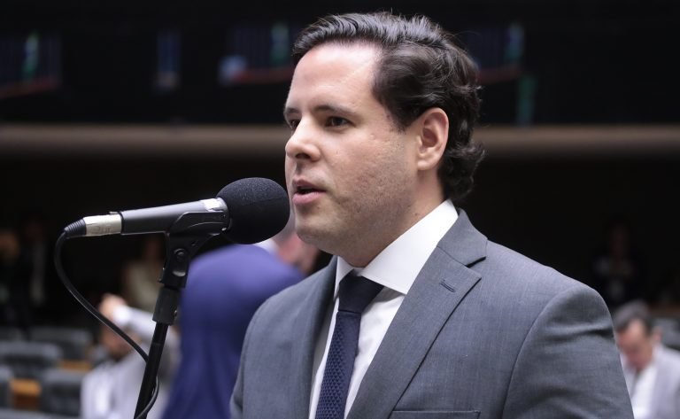 Projeto suspende trechos de decreto do governo sobre elaboração de atos normativos