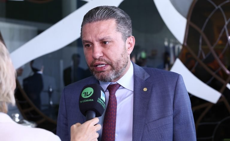 Projeto cria programa de combate à violência contra a mulher em regiões rurais