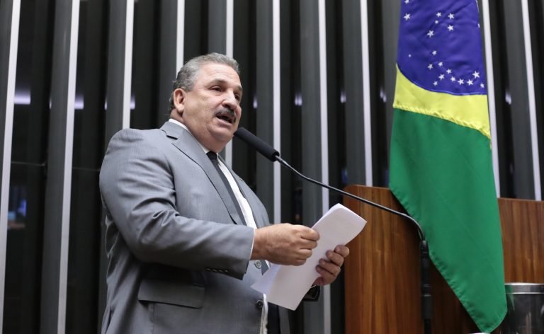 Câmara aprova projeto que cria programa de saúde mental para pessoas idosas; acompanhe