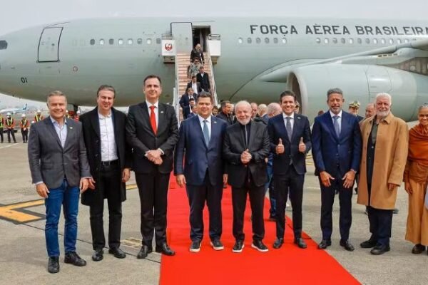 Viagem de Lula à Ásia custou mais de R$ 800 mil em diárias para comitiva, informa jornal