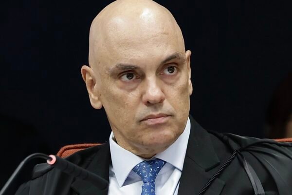 Moraes intima apenas testemunhas de acusação nos processos do 8 de janeiro