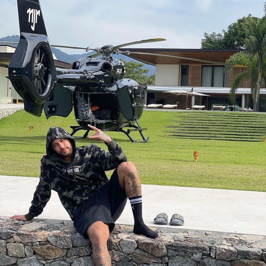 Helicóptero de Neymar está proibido de voar, segundo Anac
