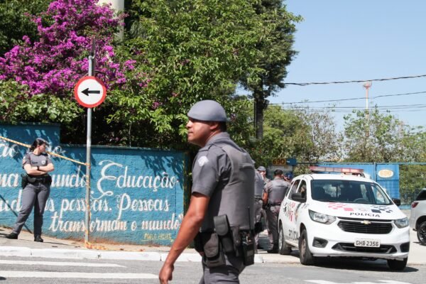 Santos cria lei para evitar ataques em escolas; entenda as medidas