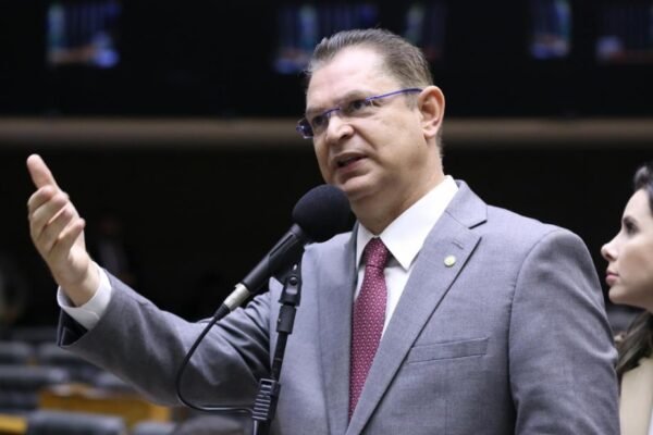 Anistia: veja quem são os deputados apoiadores Anistia: veja quem são os deputados apoiadores