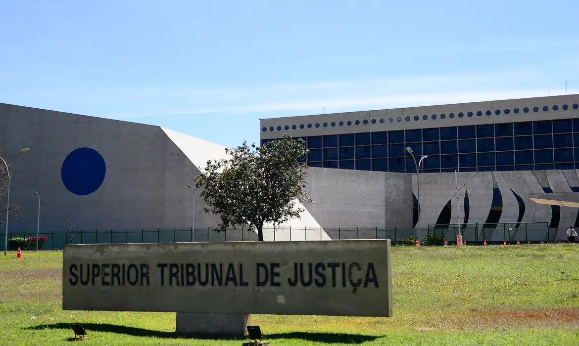 Banco Master contratou advogada mulher de lobista preso para caso bilionário
