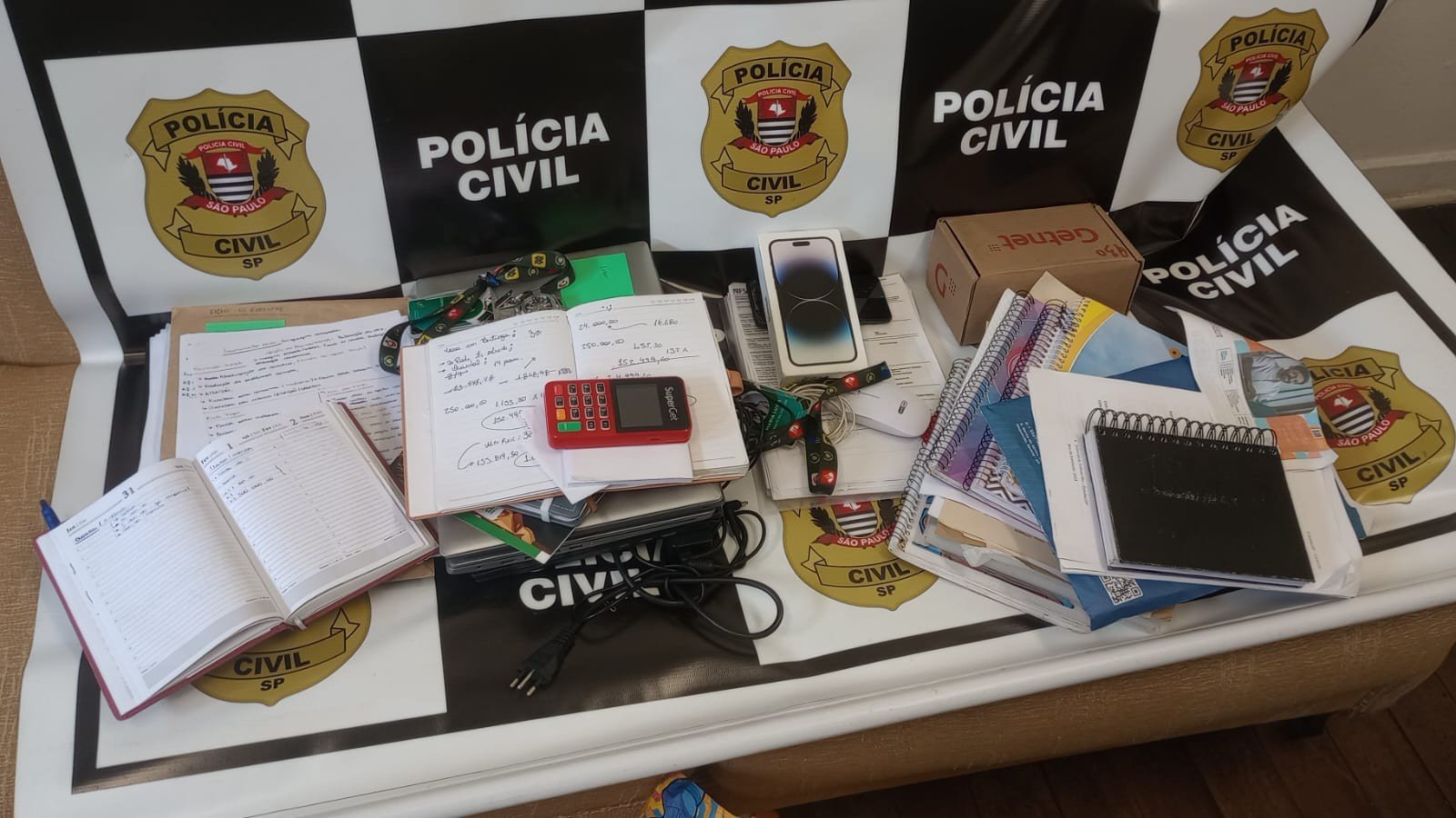 Operação da Polícia Civil prende 84 pessoas na Baixada Santista e no Vale do Ribeira