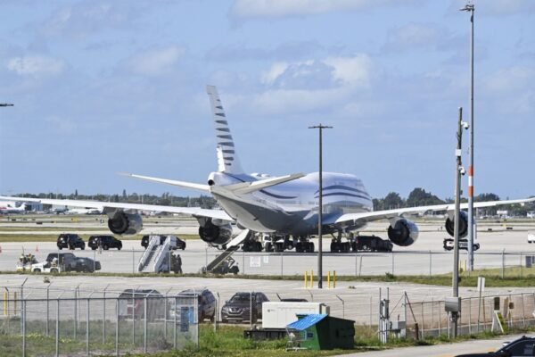 Boeing do Catar: para Trump, quem recusa presentes luxuosos de um governo estrangeiro é idiota