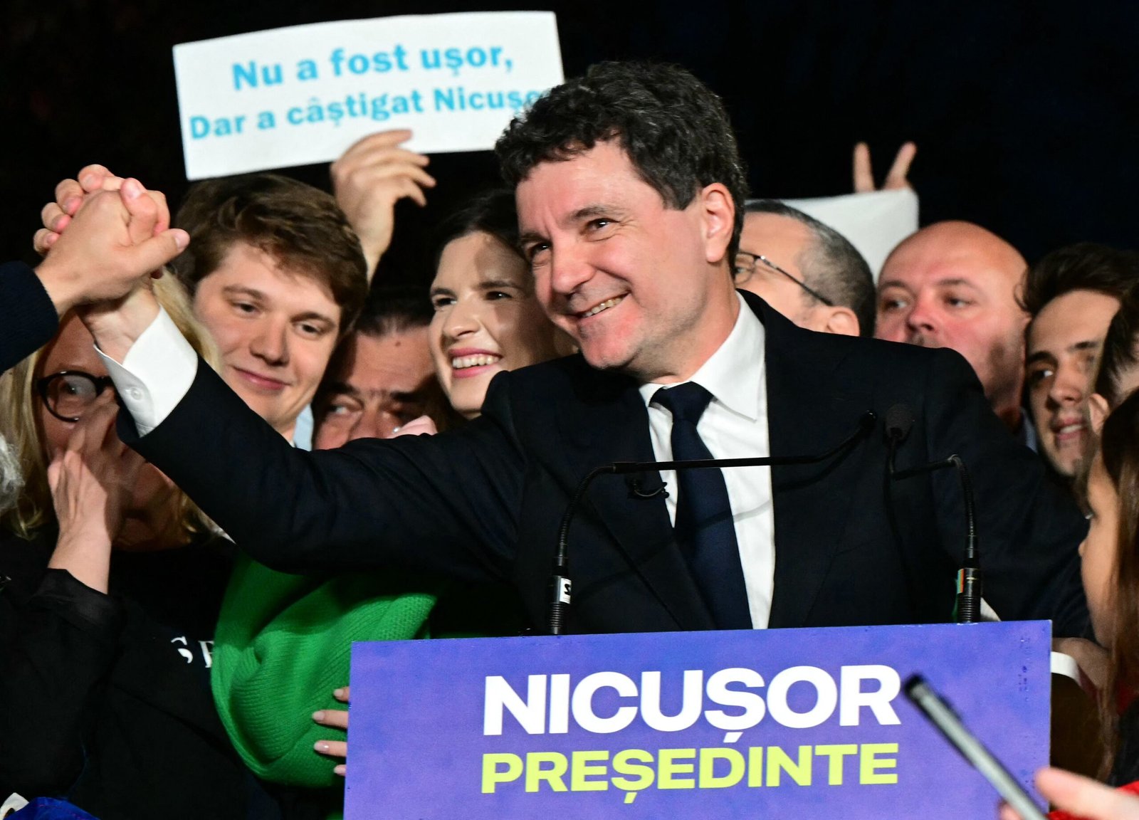 Rússia chama de ‘estranho’ resultado das eleições da Romênia após derrota de candidato pró-Moscou