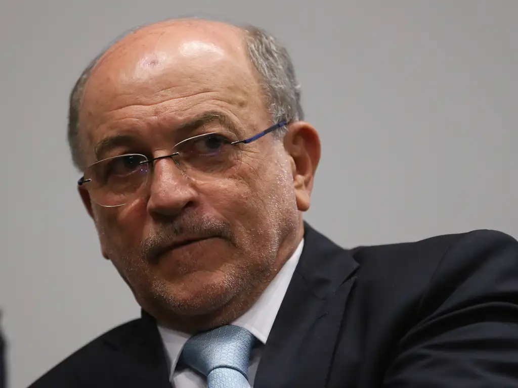 Ministro do TCU exige que INSS diga como vai devolver descontos de aposentados