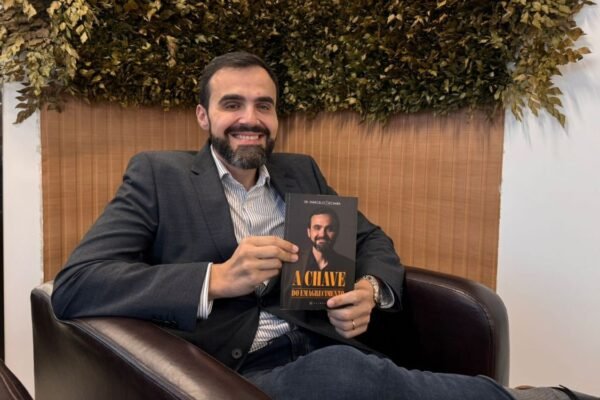 Médico que perdeu 50 kg conta sua história em livro sobre emagrecimento