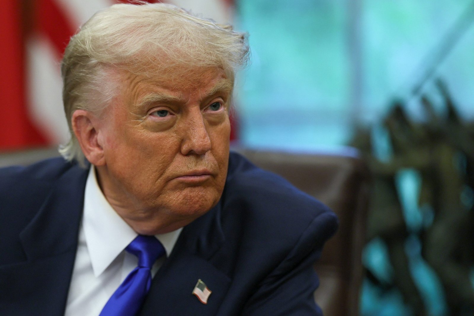 Trump diz que EUA manterão tarifas de 10% mesmo após acordos comerciais