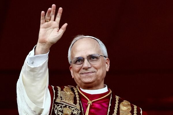 ANÁLISE: Discreto, paciente e acessível, Leão XIV sinaliza ser um papa com ‘cheiro de ovelha’, próximo ao povo