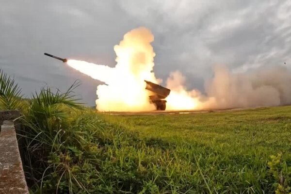 Taiwan testa novo sistema de mísseis fornecido pelos EUA pela 1ª vez
