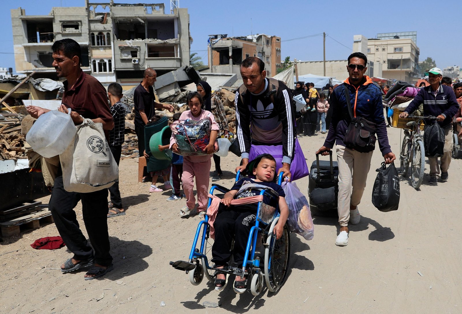 É #FAKE que vídeo mostre ajuda humanitária entregue pela China em Gaza