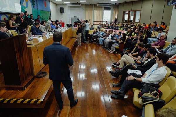 Projetos sobre transporte de passageiros por motocicleta na capital serão debatidos pela CCJ em Audiência Pública
