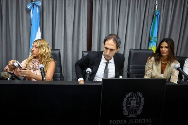 Juíza que julga omissão em morte de Maradona deixa caso após escândalo de gravação de suposto documentário