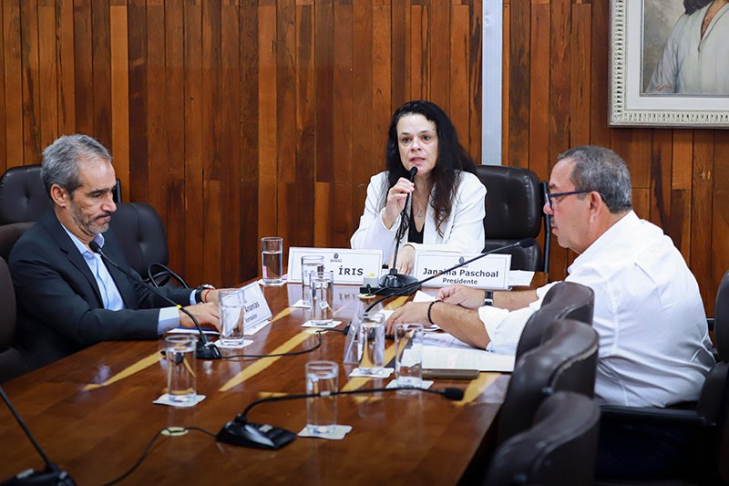 CPI da Íris: Parlamentares aprovam convites a especialistas e influenciadores digitais para prestarem esclarecimentos