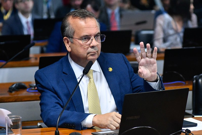 Rogério Marinho aciona PGR contra petista que sugeriu levar apoiadores de Bolsonaro para ‘vala’