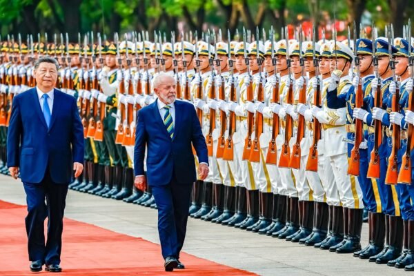 ‘Brasil tem bênção e maldição ao mesmo tempo’, diz professor sobre relação do país com a China