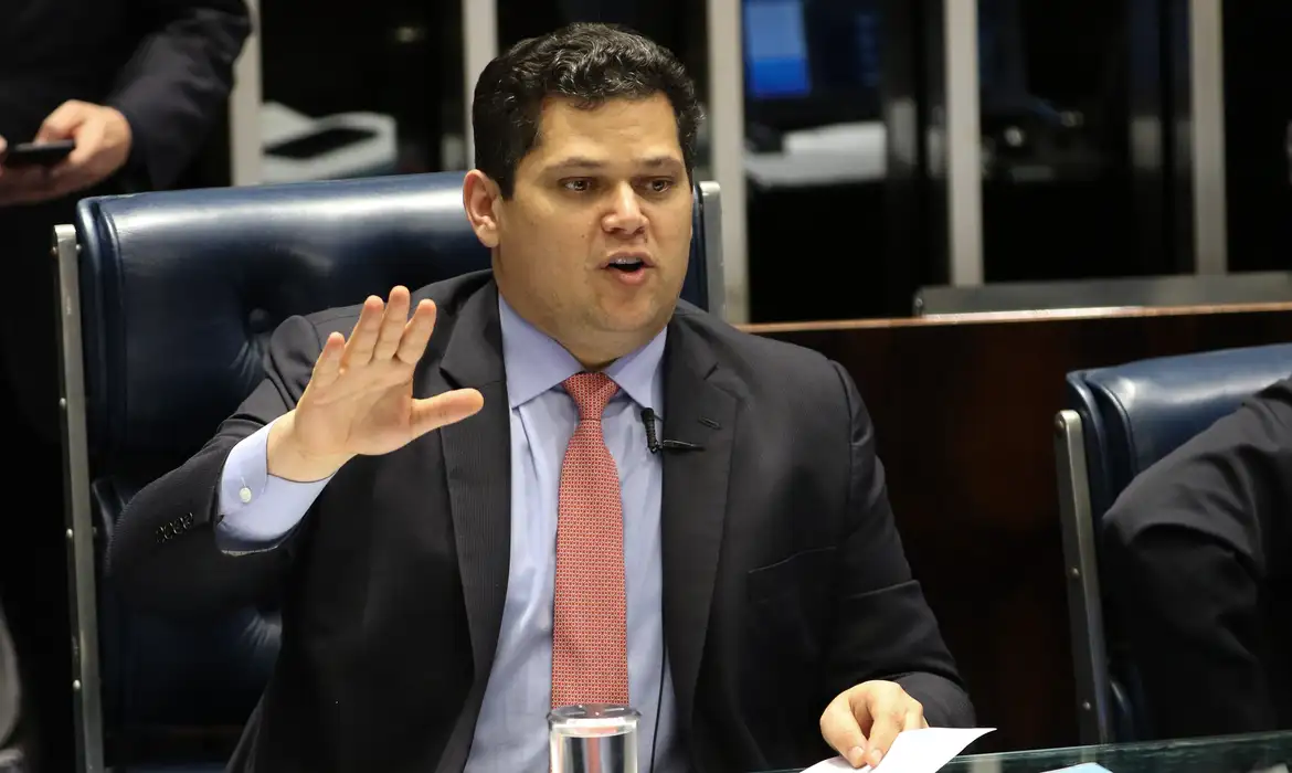 STF avalia flexibilização das penas para envolvidos no 8 de janeiro